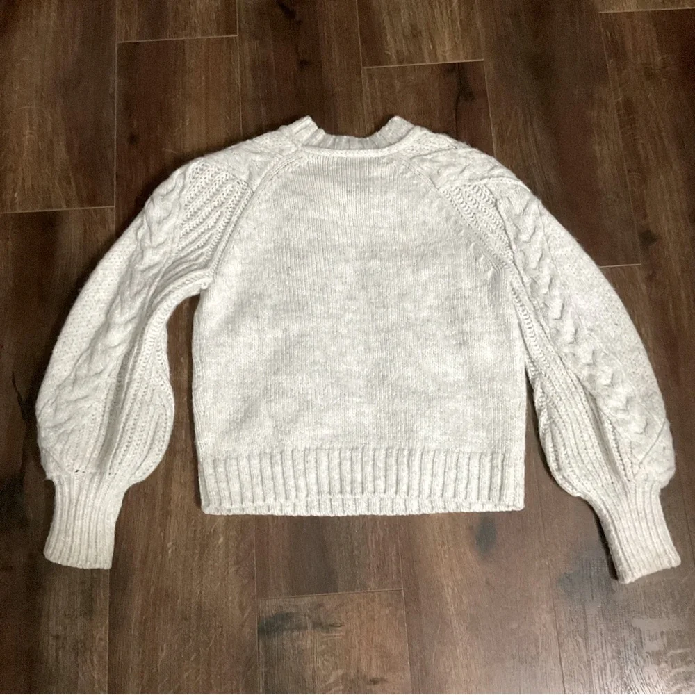 Express Chunky Crew Neck Cable Knit Sweater Gray S